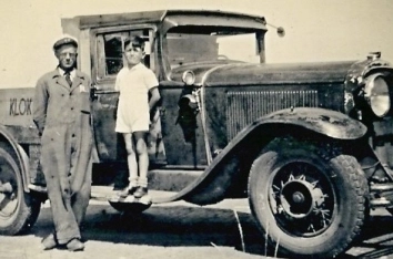 De in 1946 gekochte Studebaker die een (ongeremde!) aanhangwagen trok.