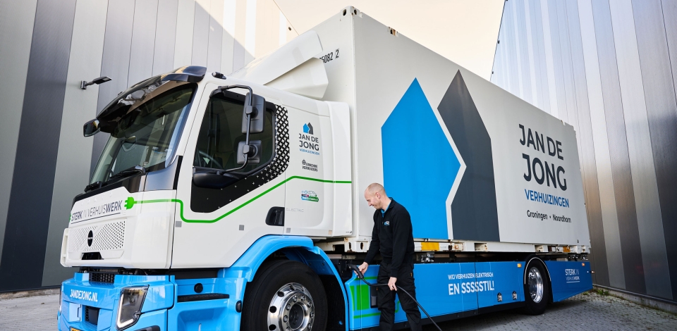 Elektrische verhuiswagen Jan de Jong Verhuizingen