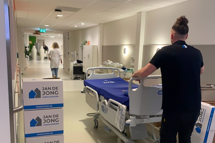 JAN DE JONG VERHUIZINGEN Zorgverhuizing Groningen