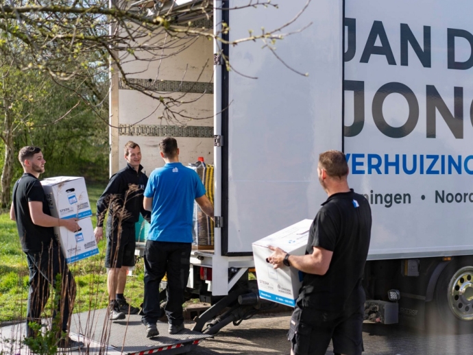 Jan de Jong Verhuizingen is sterk in verhuiswerk2