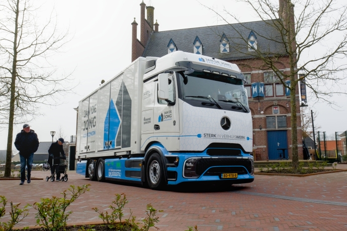 jan de jong zuidhorn opslagruimte