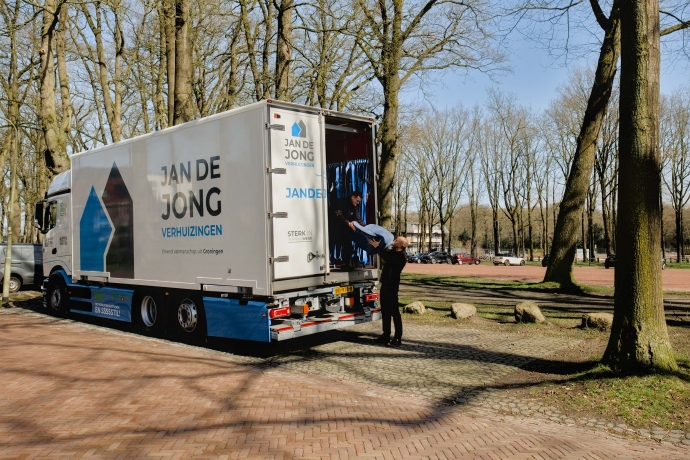 jan de jong zuidlaren opslagruimte
